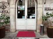 Vetrine spaccate di Dukka, Nazareni e Nativo. Matrice politica?