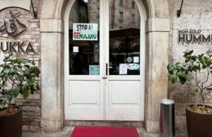 Vetrine spaccate di Dukka, Nazareni e Nativo. Matrice politica?