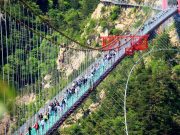 Cina: viaggi nazionali durante vacanze del primo maggio