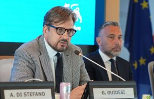Automotive, Guidesi: “L’Ue cambi regole stupide e suicide”