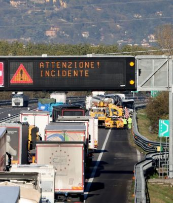 Calano gli incidenti mortali, ma vietato abbassare la guardia