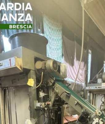 Lavoratori in nero e sfruttamento di manodopera, 5 opifici sequestrati
