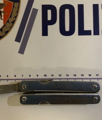 Minaccia di morte gli agenti con un coltello. Arrestato a Rovato