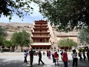 Cina: piattaforma digitale riunisce artefatti di Dunhuang 125 anni dopo la scoperta della grotta