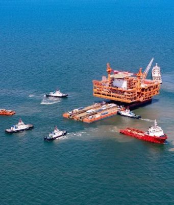 Cina: mare di Bohai, completa installazione di maggior piattaforma per petrolio, gas