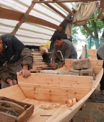 Cina: Zhejiang, erede tramanda tecnica di fabbricazione di barca con tendone nero