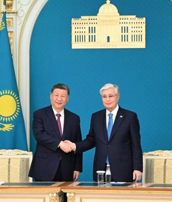Kazakistan: Xi tiene colloqui con Tokayev ad Astana