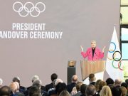 Svizzera: Losanna, cerimonia di passaggio consegne tra presidenti IOC