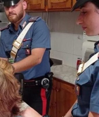 Finto carabiniere truffa anziana e si fa consegnare 19mila euro