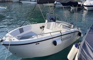 Si tuffano e non riemergono. Salvati da un’altra imbarcazione