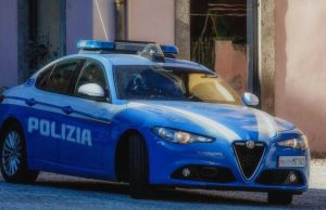 Tenta di gettarsi da un ponte. La Polizia salva un ragazzo