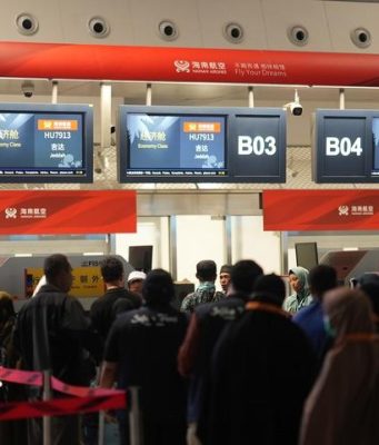 Cina: aeroporti turistici pronti a intensa stagione di viaggi estivi