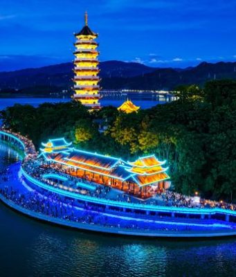 Cina: Chongqing, panorama del lago Hanfeng