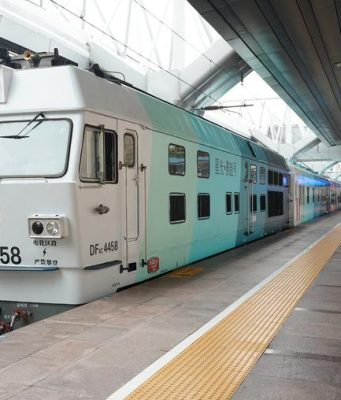 Cina: inaugura treno turistico panoramico Pechino-Chengde