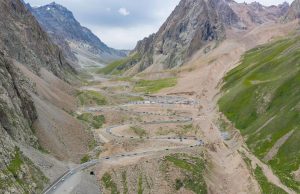 Cina: strada panoramica Duku Highway nello Xinjiang