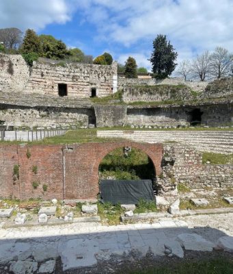 Brescia riscopre il suo teatro romano: al via gli scavi archeologici
