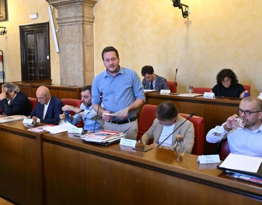 Castelletti 75° tra i Sindaci, l’opposizione va all’attacco