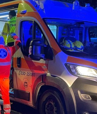 Coltellate nella notte a Gardone, feriti un uomo e una donna