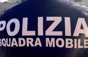 Rubavano carburante con carte clonate: smantellata la banda