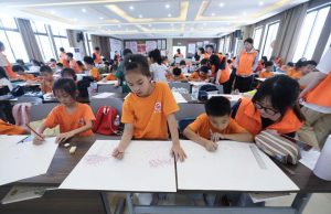 Cina: programma di tutoring estivo per bambini ad Haining