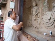 Cina: restauratore di reperti culturali dedica 40 anni alle grotte del Monte Maiji