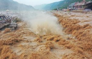 Cina: Shanxi, cascata di Hukou sul fiume Giallo