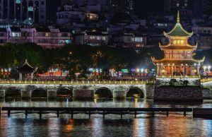 Cina: Guizhou attira turisti durante alta stagione di viaggi estivi