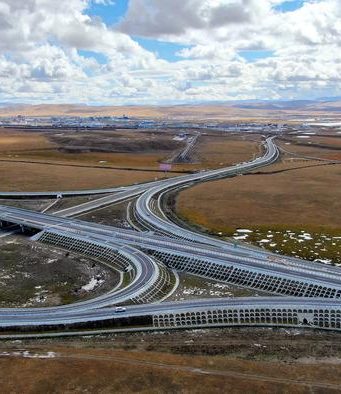 Cina: Xizang investe nel trasporto autostradale