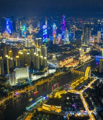 Cina: vista notturna del Fiume Haihe a Tianjin