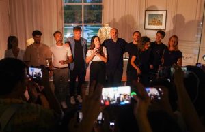 Cina: flash mob del cast di “Divina Commedia” unisce culture attraverso il tempo