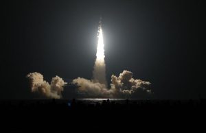 Cina: lanciati nuovi satelliti dal mare