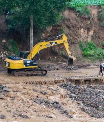 Cina: ripristinate strade ed elettricità nella contea del Gansu colpita da esondazioni di torrenti montani