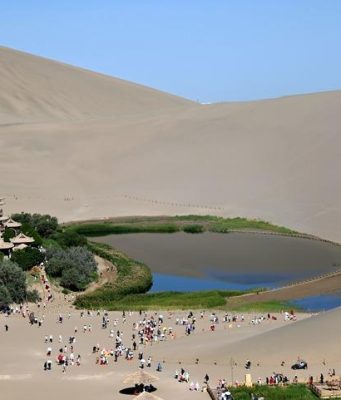 Cina: al via stagione di punta per turismo durante vacanze estive