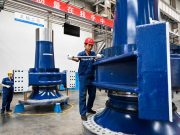 Cina: produzione di turbine eoliche a Baotou nella Mongolia Interna