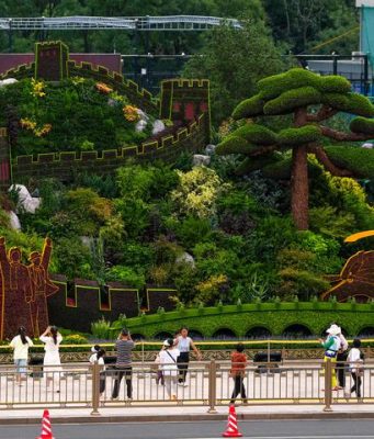 Cina: Pechino, installazioni floreali