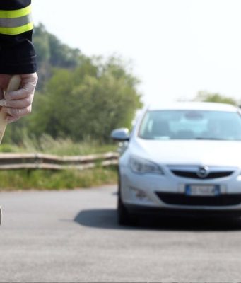 Controlli rafforzati per l’estate: 11 patenti ritirate e 6 denunce