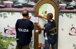 Desenzano, sigilli a tre centri massaggi per prostituzione