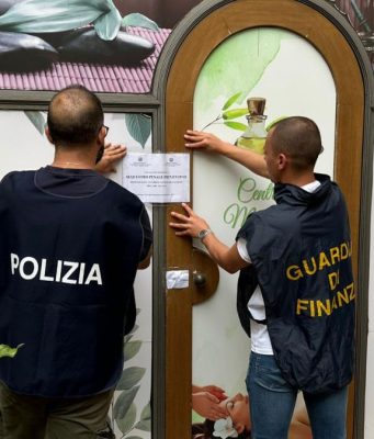 Desenzano, sigilli a tre centri massaggi per prostituzione