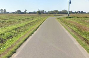 Donna trovata morta in un fosso a fianco di un monopattino