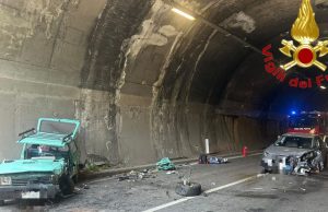 Incidente in galleria a Breno: strada chiusa e due feriti gravi