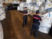 Rifiuti pericolosi accatastati all’aperto in una fonderia di Roncadelle