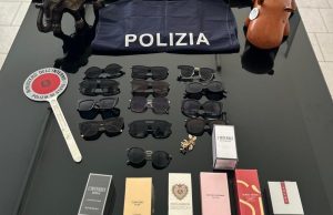 Rubano nel centro commerciale. Tre pluripregiudicati in manette