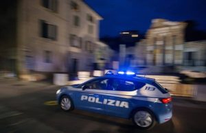 Tentano un furto in un bar di via Mameli: arrestati due uomini