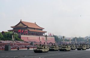 Cina: formazioni di armamenti attraversano piazza Tian’anmen durante commemorazioni per V-Day
