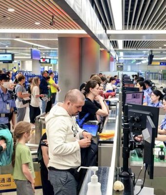 Cina: Shanghai, procedure doganali semplificate stimolano vendite in negozi con rimborso fiscale