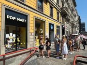 Italia: com’è diventato virale il giocattolo Labubu ugly-cute a Milano?