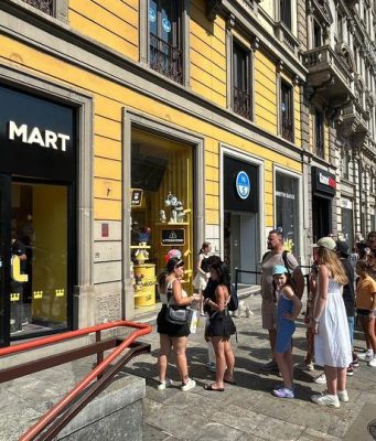 Italia: com’è diventato virale il giocattolo Labubu ugly-cute a Milano?