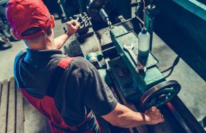 Cresce la voglia di assumere, ma pesa la carenza di profili tecnici