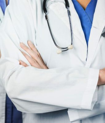 Sanità lombarda, il 42% dei medici bresciani boccia la riforma