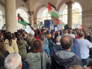 Sotto la pioggia per la Palestina: “Non possiamo restare indifferenti”